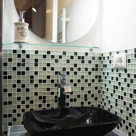 Cento Passi Dal Vaticano Alojamento de Acomodação e Pequeno-almoço 3*